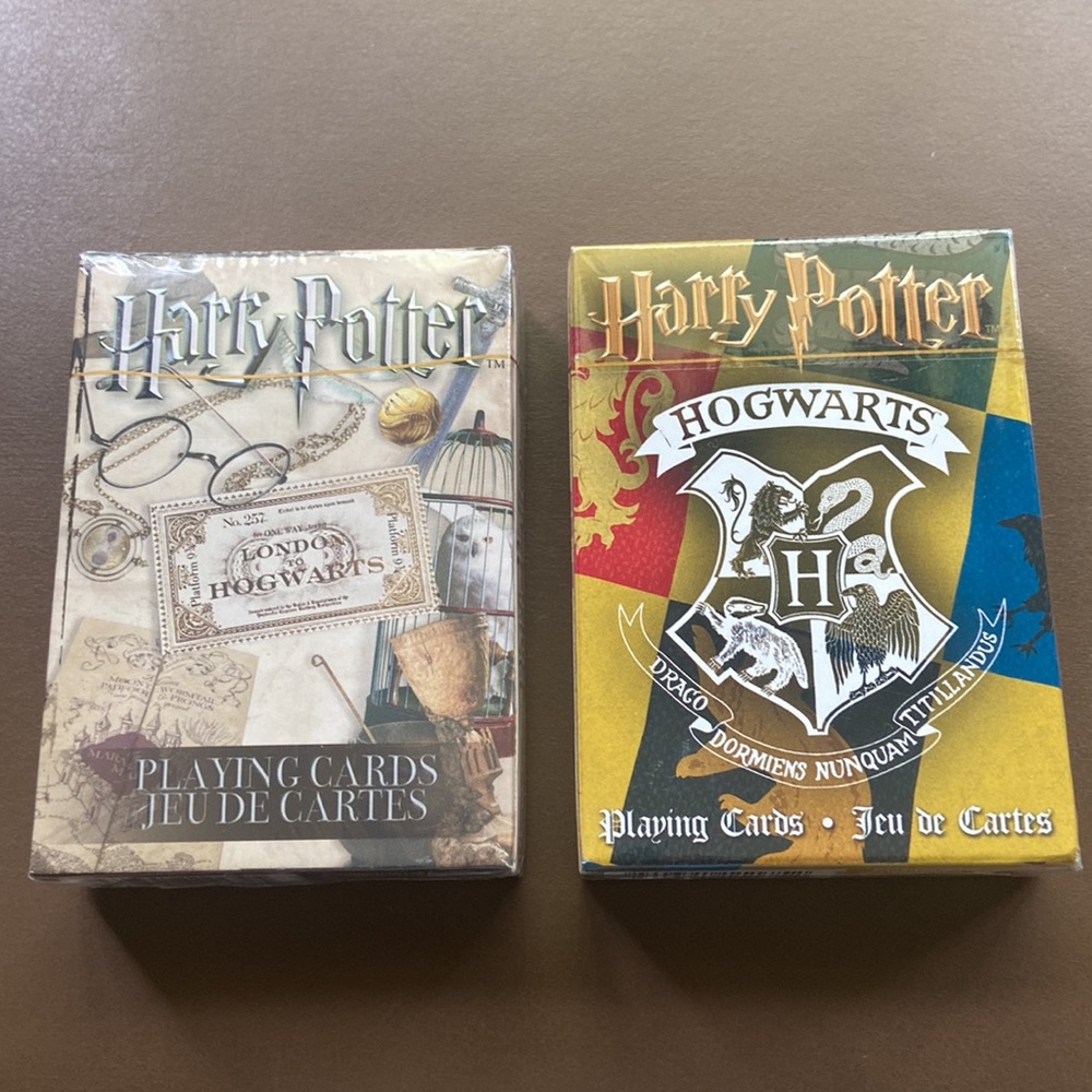 Harry Potter Hogwarts Playing Cards - Set of 2 (NIB)